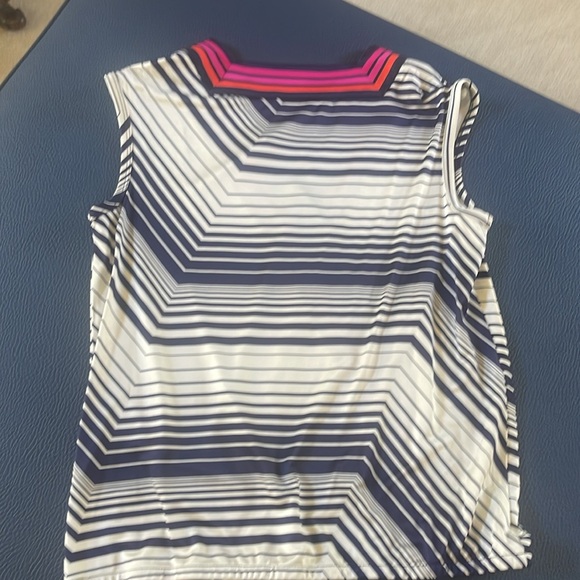 NWT•Trina Turk•Sleeveless Hampton Top abstract Striped Top~ Size Small - Picture 9 of 10